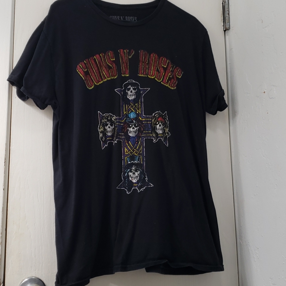 Guns N' Roses shirt